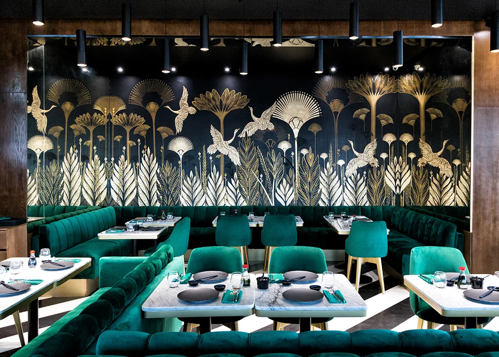 Restaurant contemporain avec ambiance intérieure travaillée, vue 1.